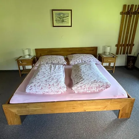 Schmidhof Apartmán *